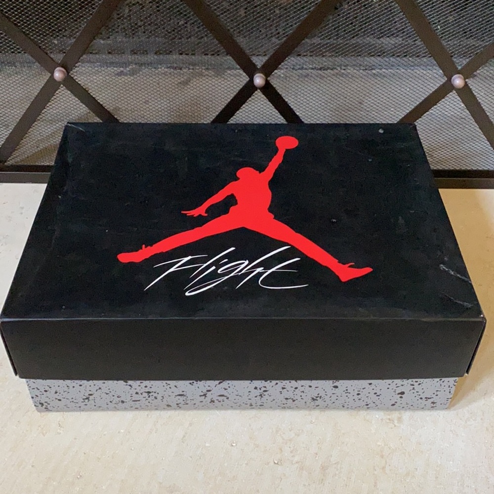 Air Jordan 4 Retro Motorsports - Picture 2 of 16